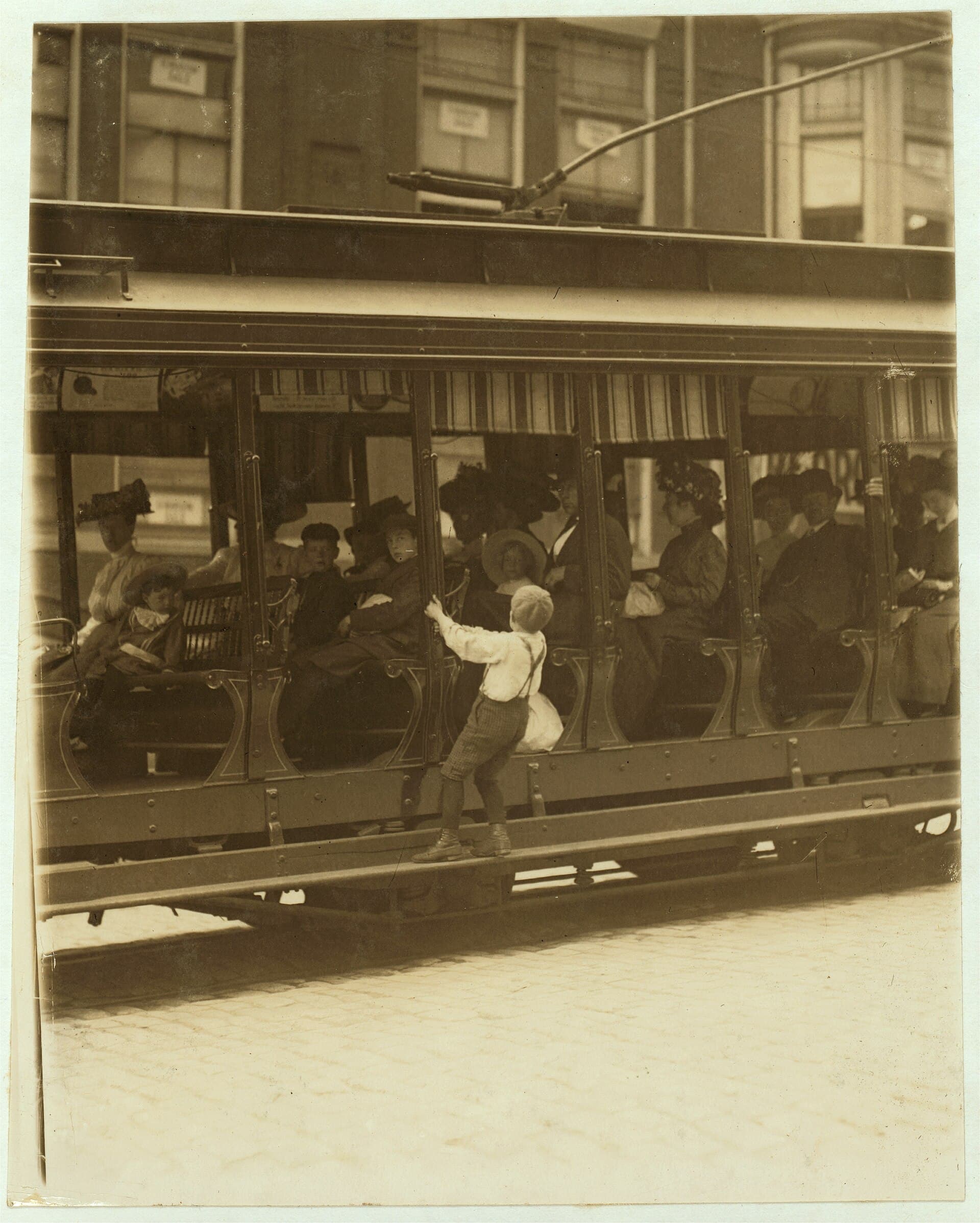 Donald Mallick, ('Happy'), 203 King Street. 9 years of age, selling newspapers 5 years. Average earnings 35 ce