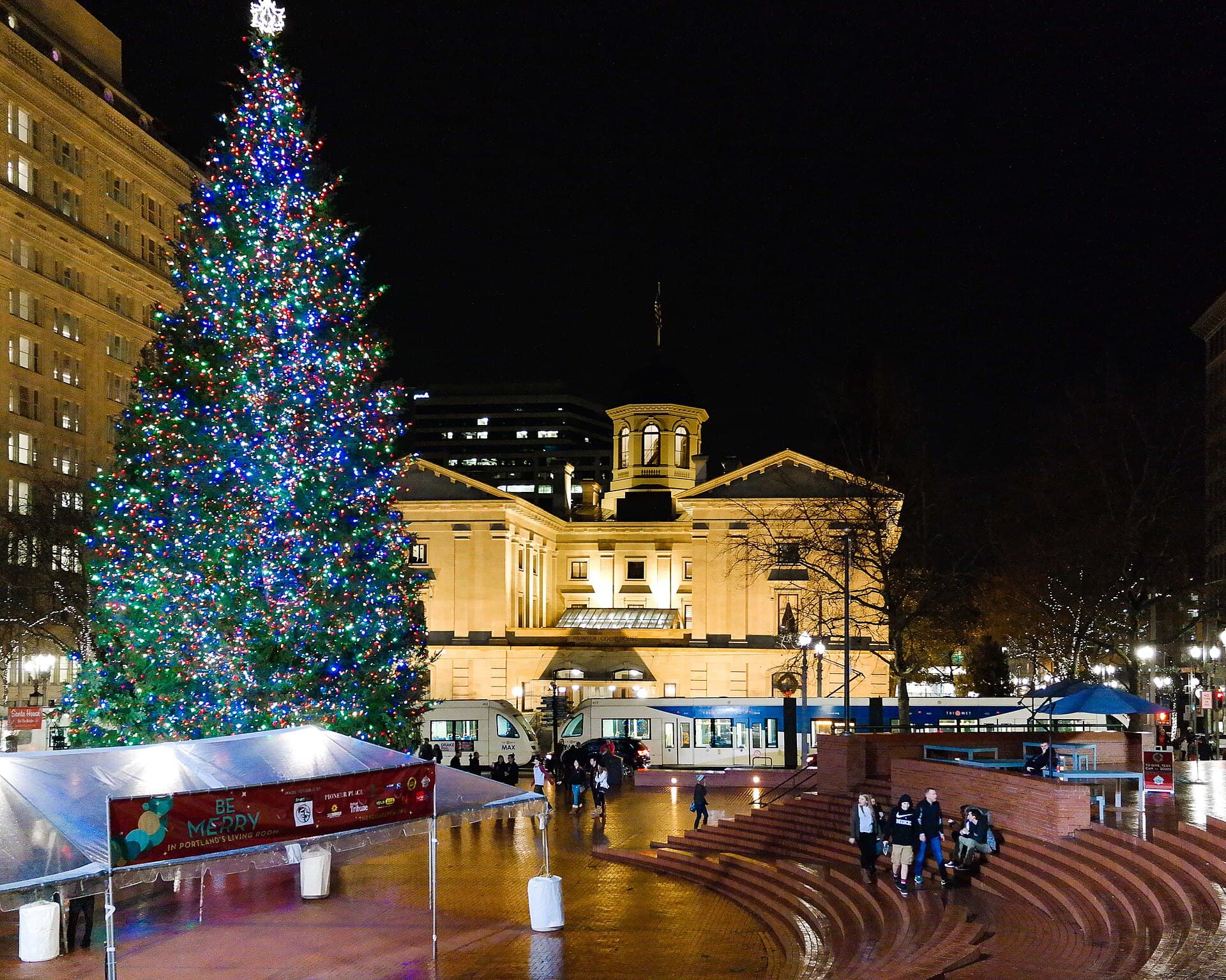 Christmas in Portland's Living Room
