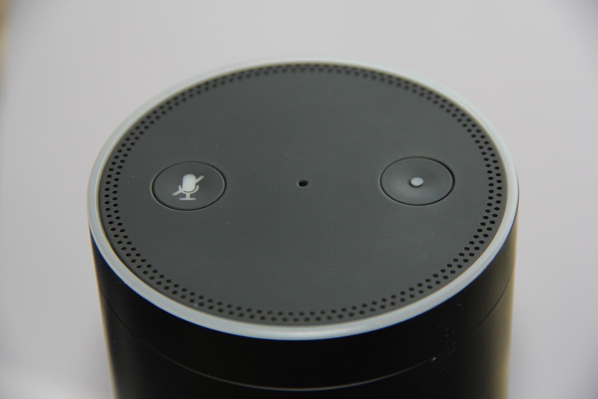 Amazon Echo Plus 02